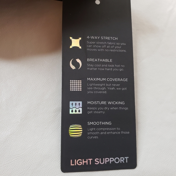 Torrid Sports Bra Black Mesh Front Skulls Flames Size 0 Large 12 Activewear NWT - Picture 11 of 13